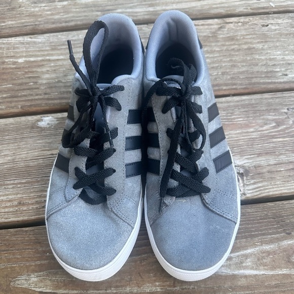 Adidas Men's Black and Gray Sneakers size 7 - Picture 2 of 8